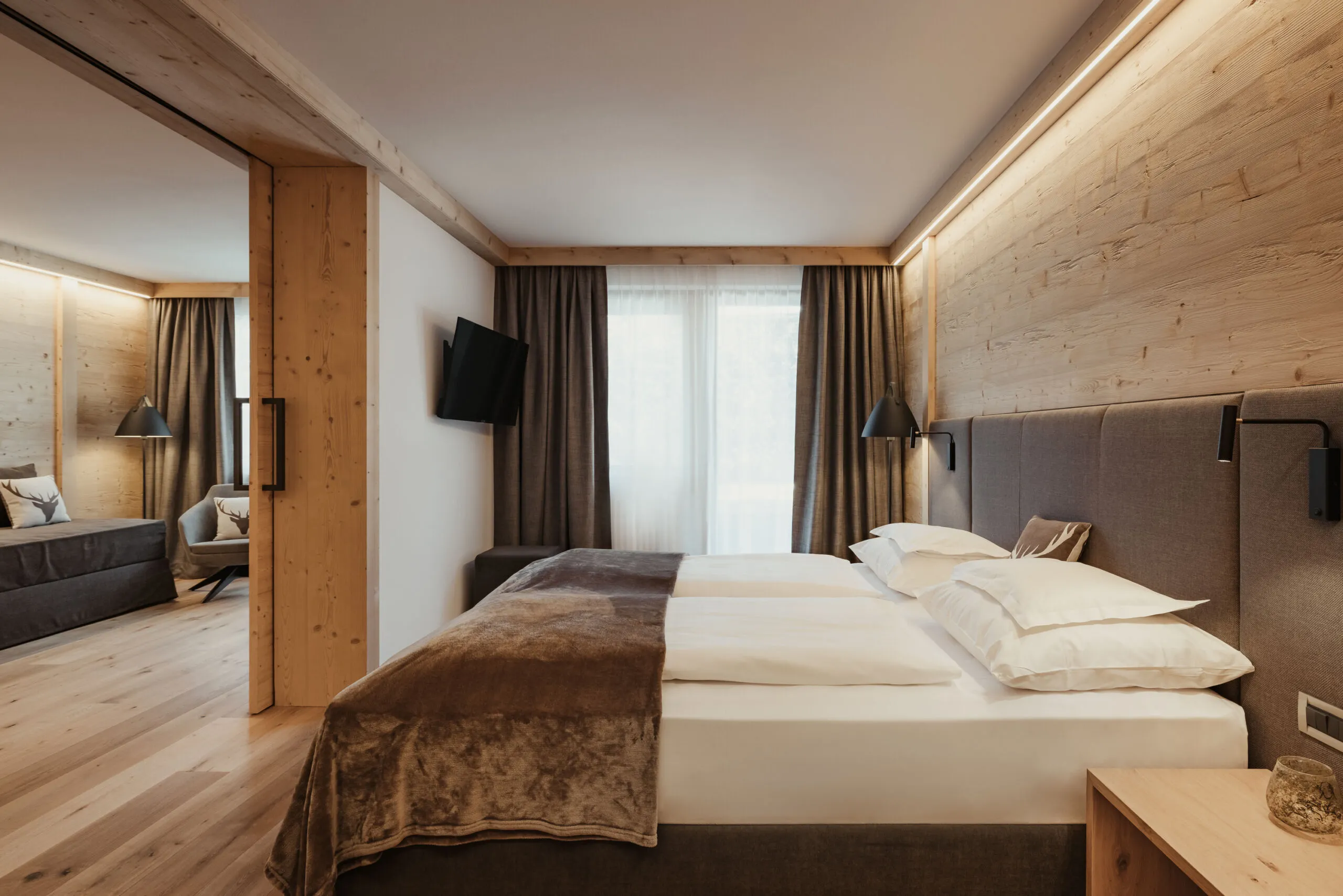 Alex Moling Antines Rooms 13