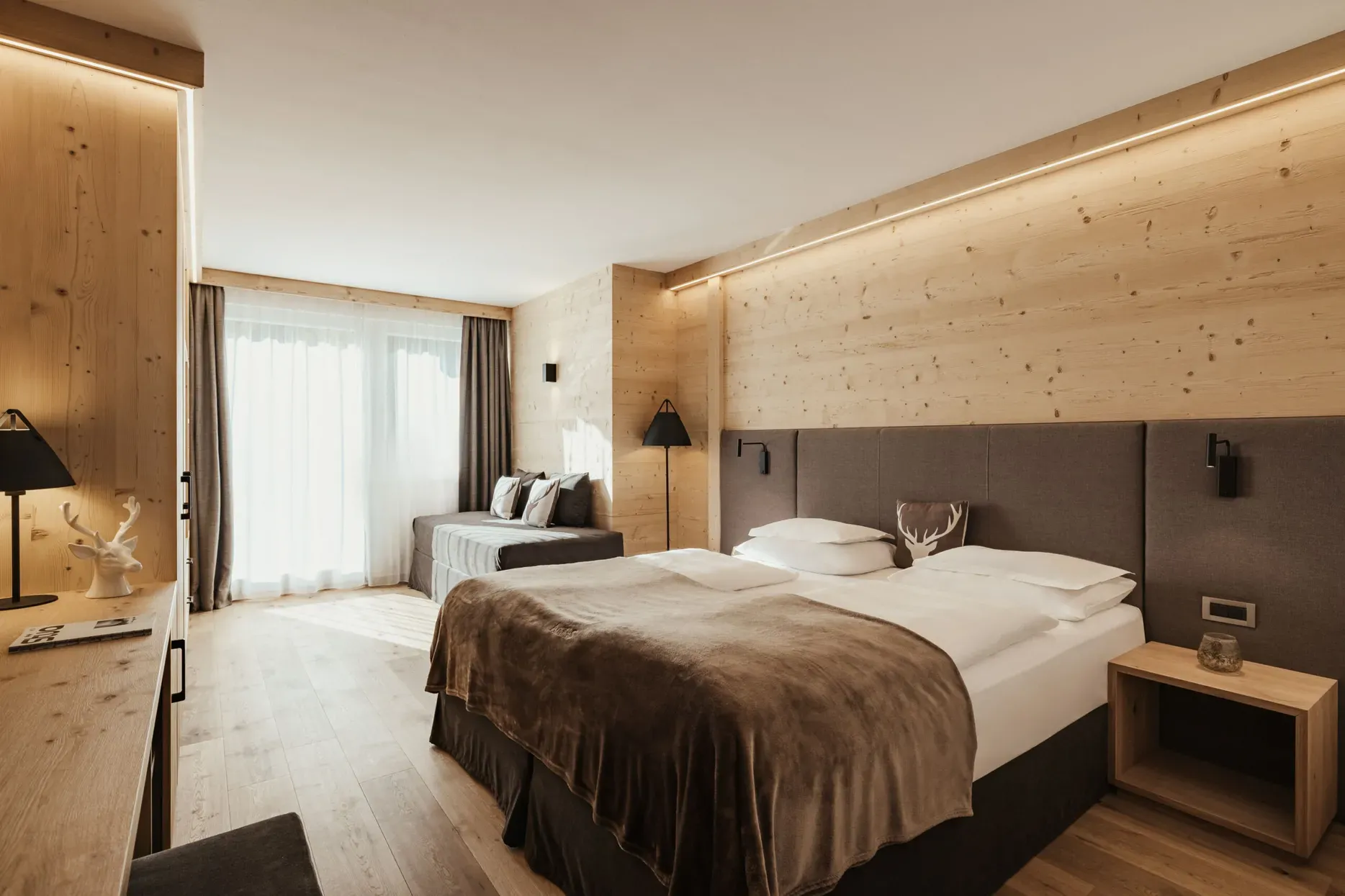 Alex Moling Antines Rooms 57