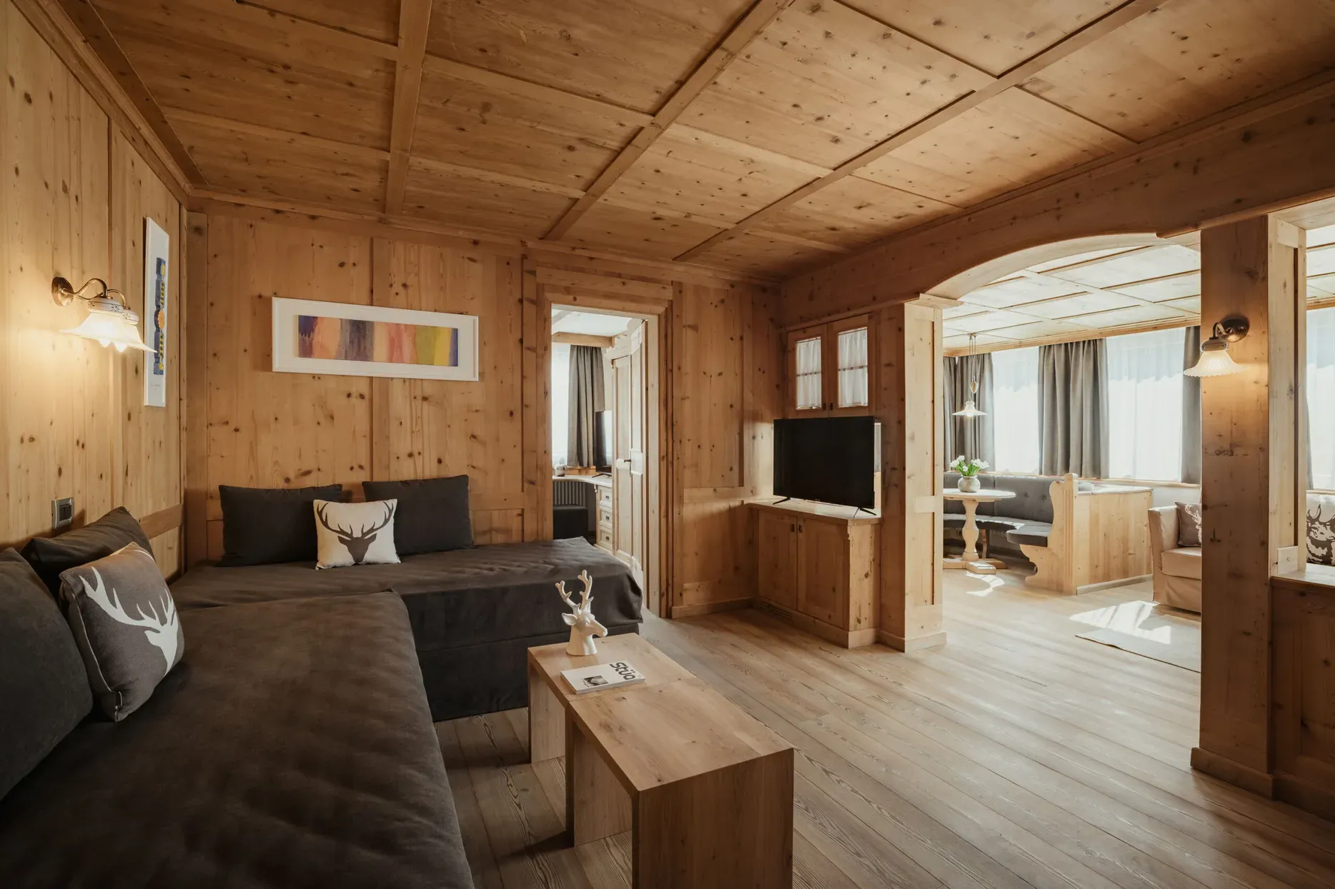 Alex Moling Antines Rooms 38