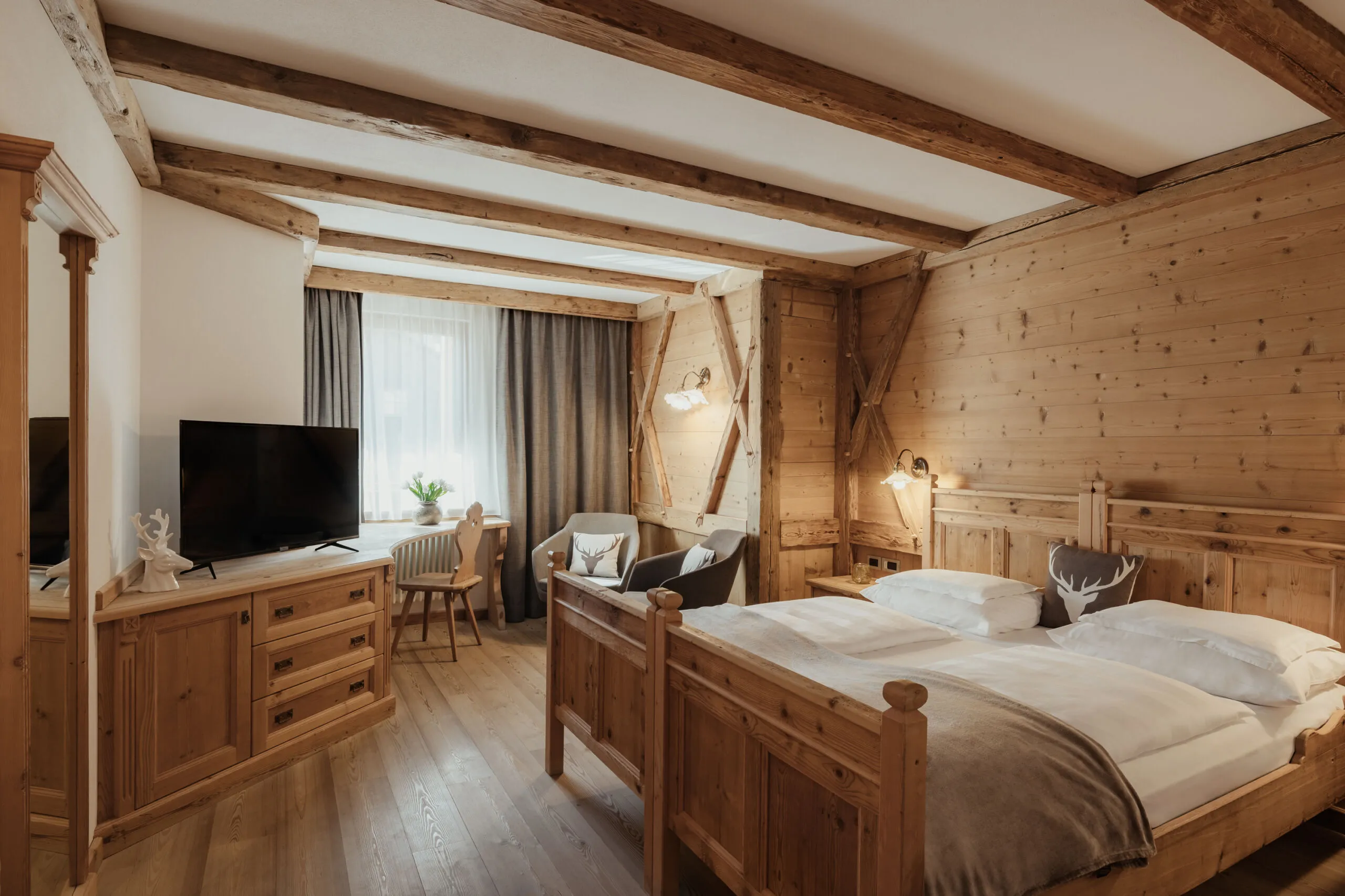 Alex Moling Antines Rooms 79