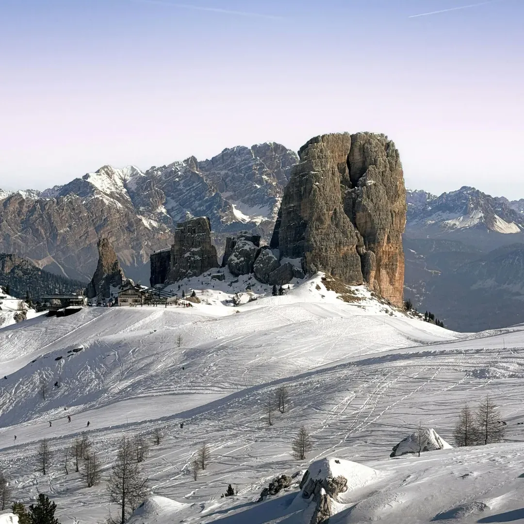 Cinque Torri in inverno