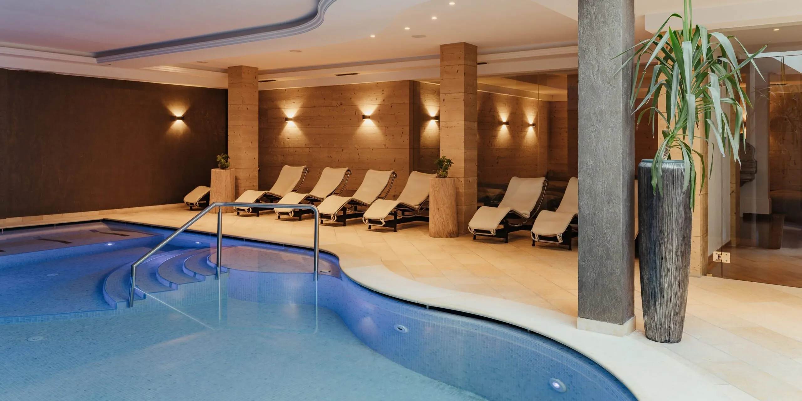 Dettaglio piscina coperta